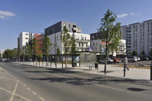 ©Laurent Poucan, ville d'Angers / La place Jean XXIII, un exemple de rénovation urbaine dans le quartier de la Roseraie.