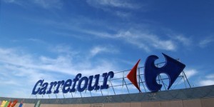 Collecte de cartables usagés dans les magasins Carrefour d'Angers