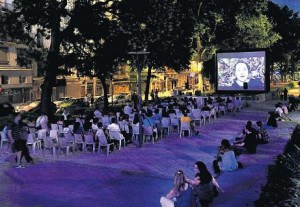 DR - Un monstre à Paris et Intouchables.Deux séances gratuites de cinéma en plein air cet été à Angers