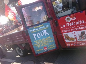 La manif des retraites à Angers a rassemblé près de 1600 manifestants. 