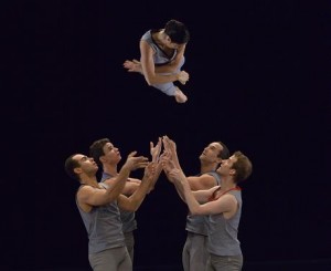 Event Chorégraphie Merce Cunningham Adaptation Robert Swinston CNDC Angers - 2014 Credit Jef Rabillon 