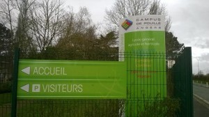 les serres et vergers de Pouillé. et le lycée Agricole