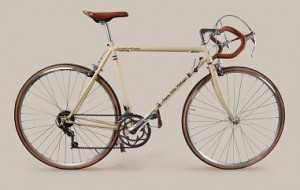 Anjou Vélo Vintage présente sa bicyclette officielle