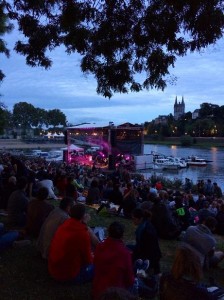 Entre 3000 et 3500 spectateurs étaient présents lors de chacune des onze soirées proposées dans le cadre du festival Tempo Rives. (c) Ville d'Angers.