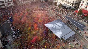 Photo prise par un drône dimanche soir lors de l'hommage à Michel Crespin