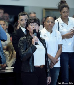 Archive Mario Fournier - Roselyne Bienvenu, Présidente du Comité de  basket de Maine-et-Loire et adjointe aux sports à la ville d'Angers.